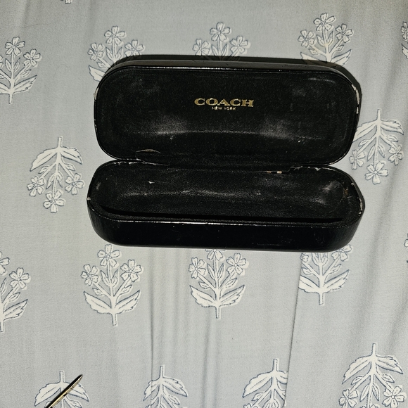 Coach Gold Frame Aviator Sunglasses - Picture 3 of 8